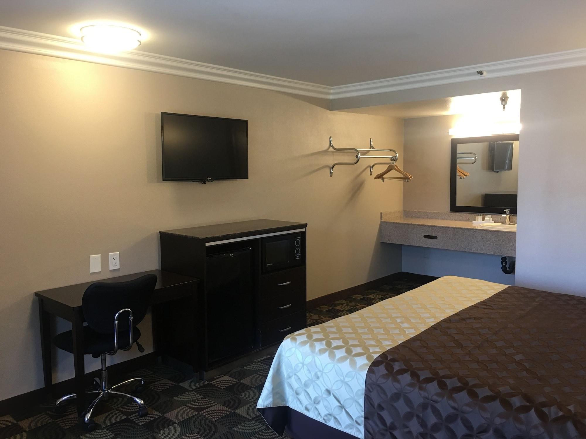 Hotel Seville - Ontario Airport/Chino Exterior photo